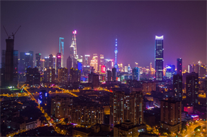 上海服装业品牌建设的短期与长期策略